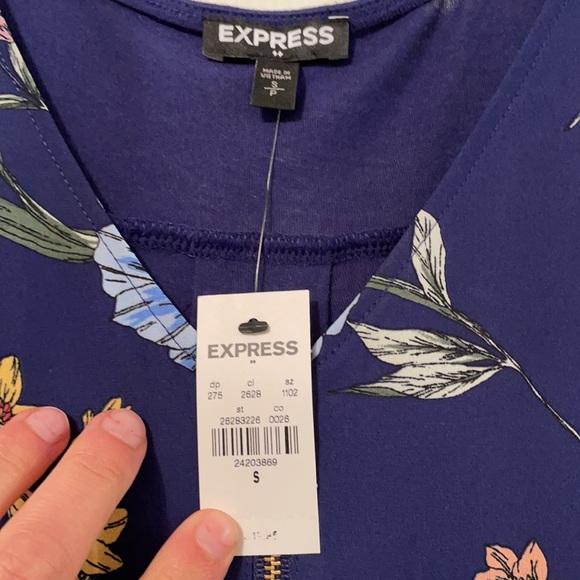NWT Express Tank Top - Picture 6 of 7